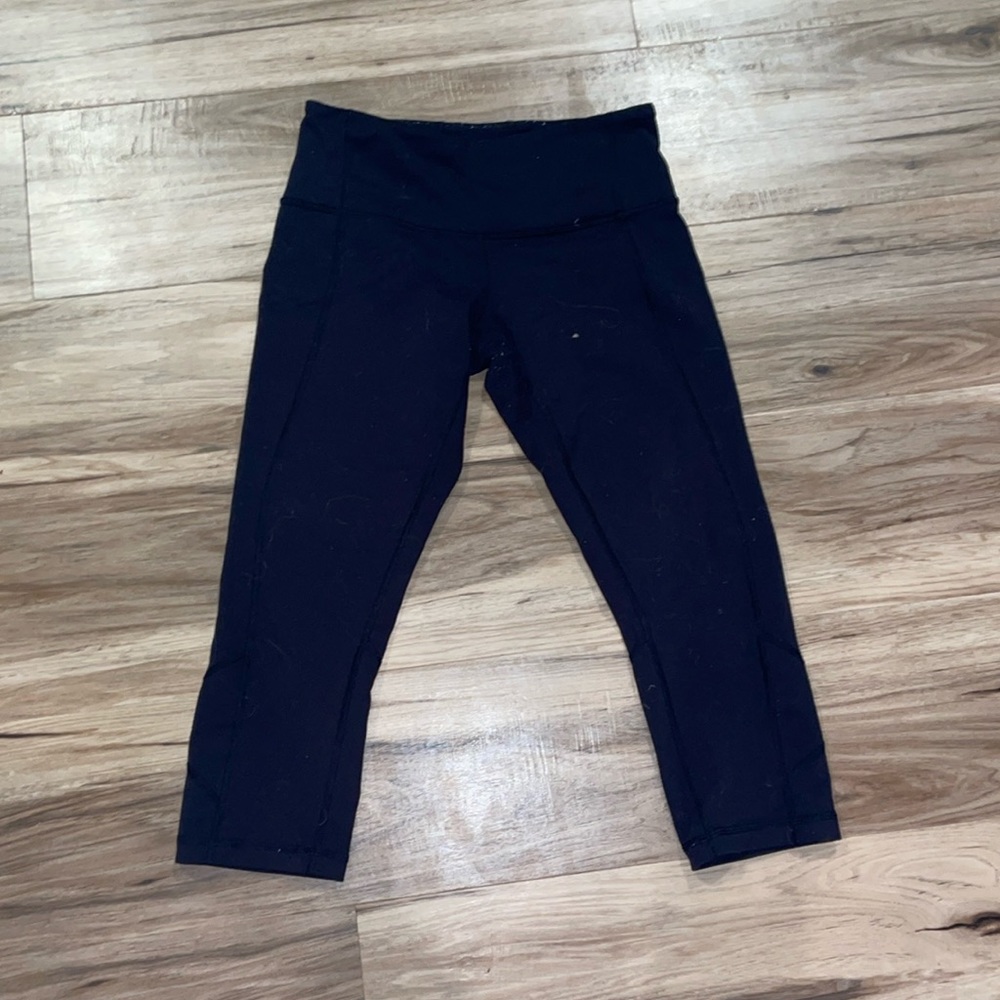 Lululemon Capri women’s size 4
